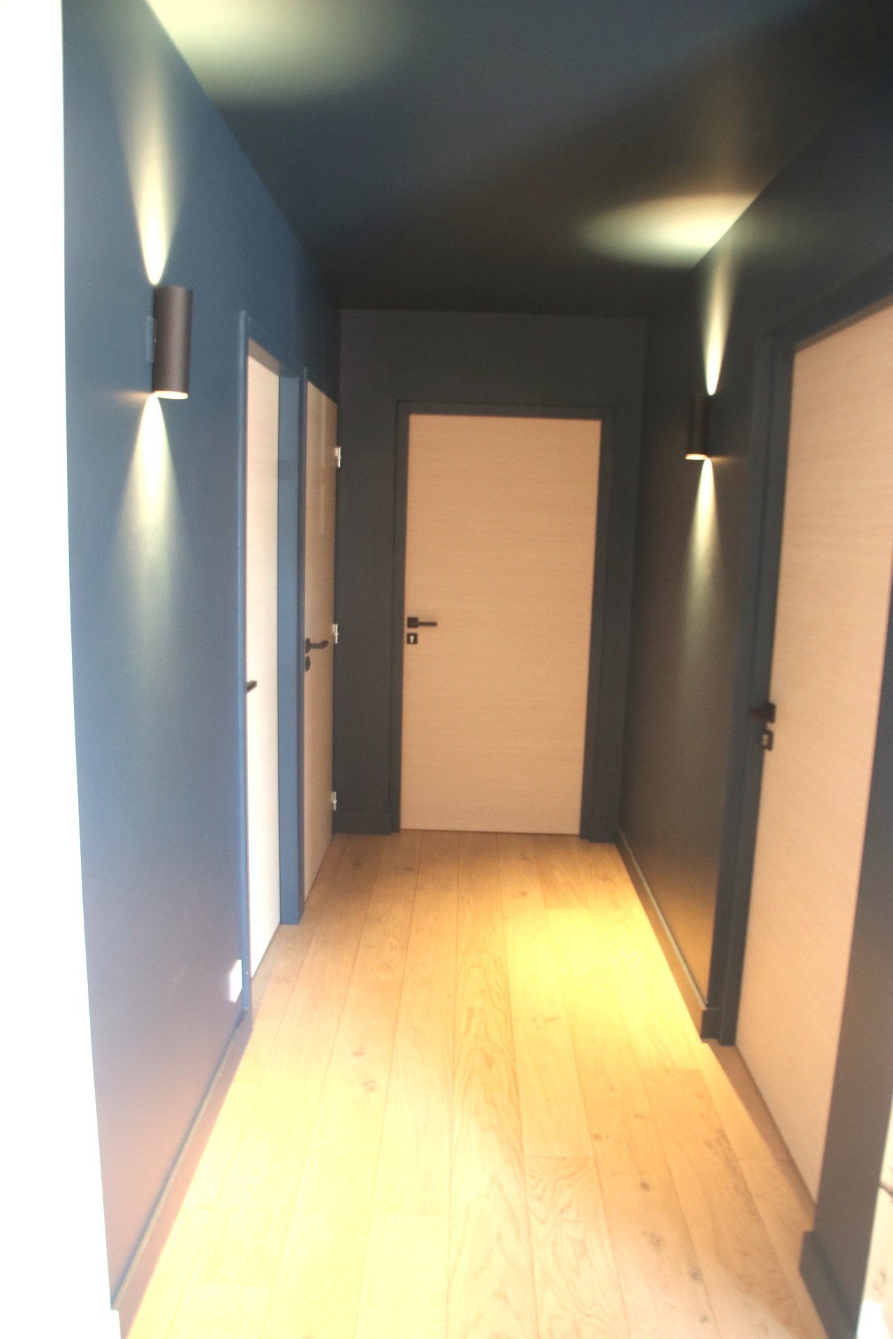 Couloir d'accès du cabinet de Ligné
